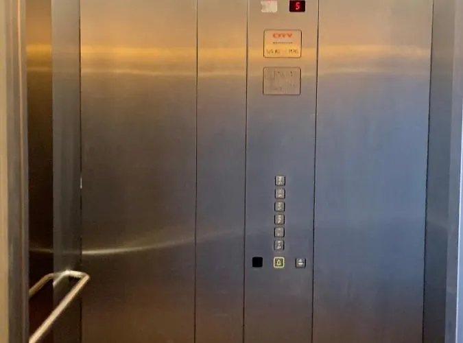 Apg Carrer Nou Atic Lejlighed *