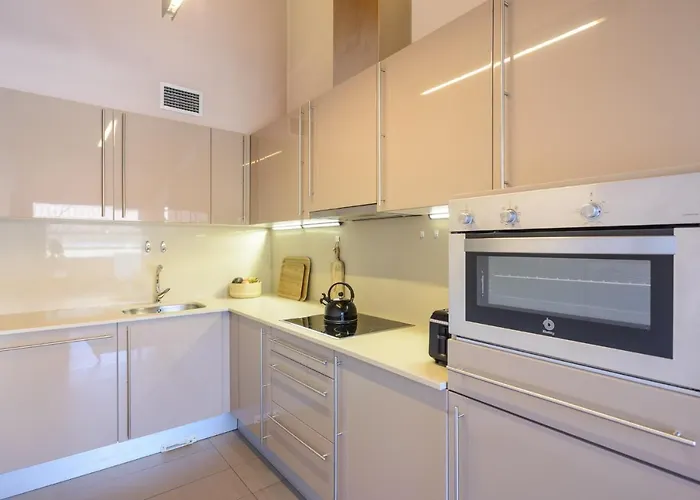 Apg Carrer Nou Atic Apartment Gerona