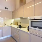 Apg Carrer Nou Atic Lejlighed Girona