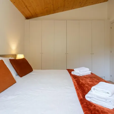 Apg Carrer Nou Atic * Girona