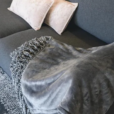 Apg Carrer Nou Atic * Girona