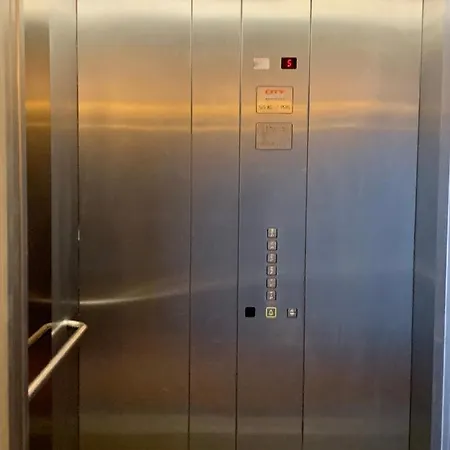 Apg Carrer Nou Atic Apartmán *